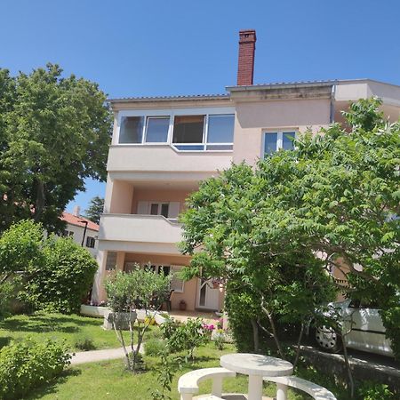Apartments Dijana Krk Town Exteriér fotografie